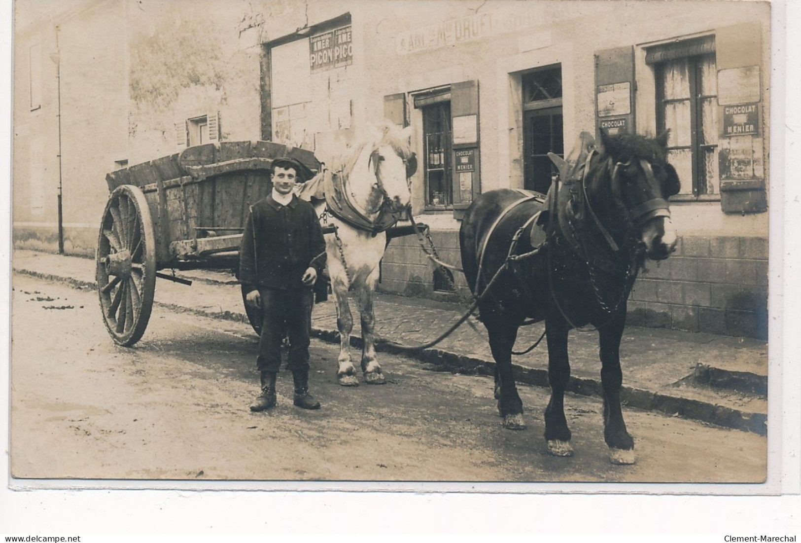 CORBEIL(?) : Attelage, Maison Druet, Tabac - Corbeil Essonnes