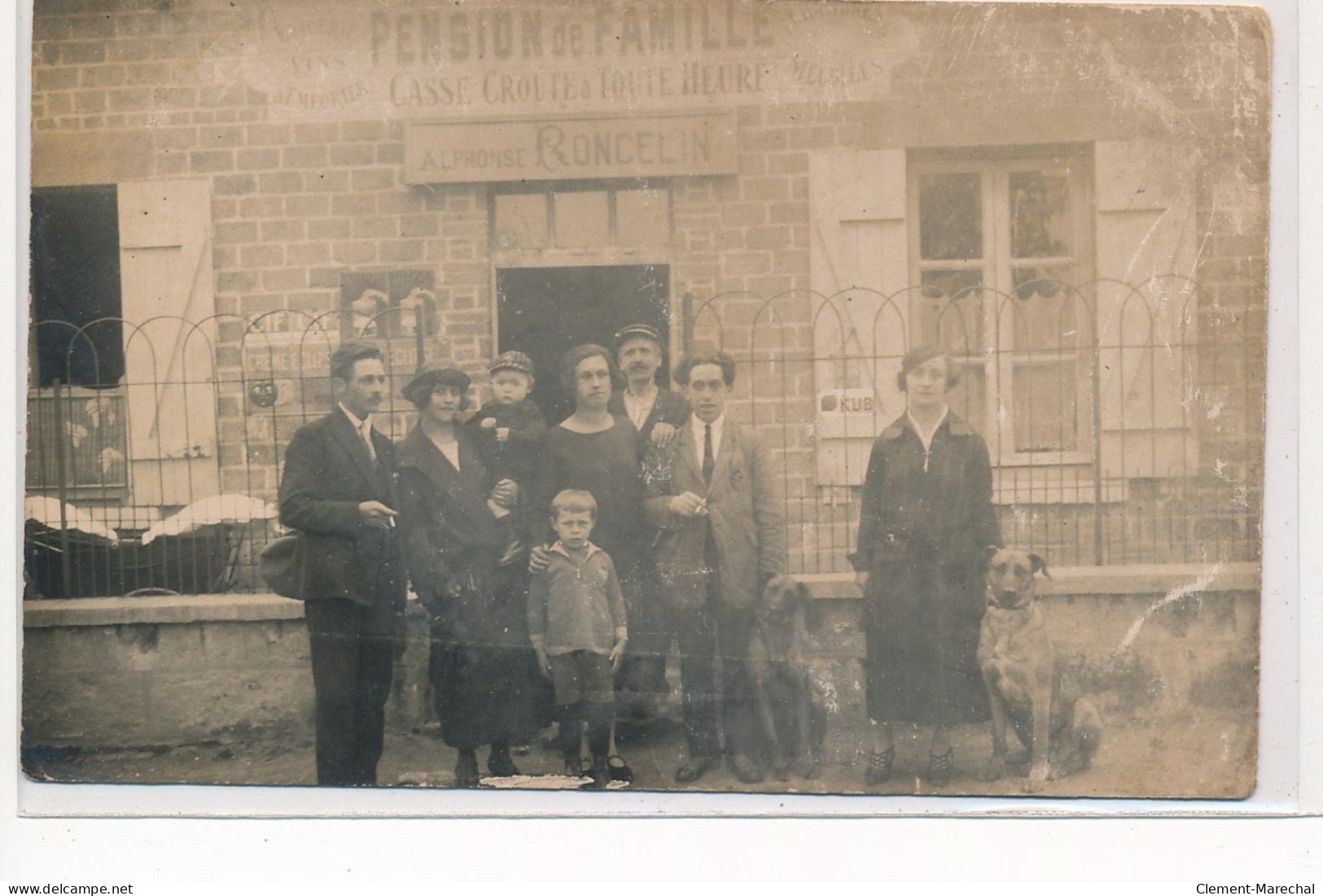 CARTE PHOTO A LOCALISER : Alphonse Roncelin, Pension De Famille Casse Croute à Toute Heure - Etat - Photos