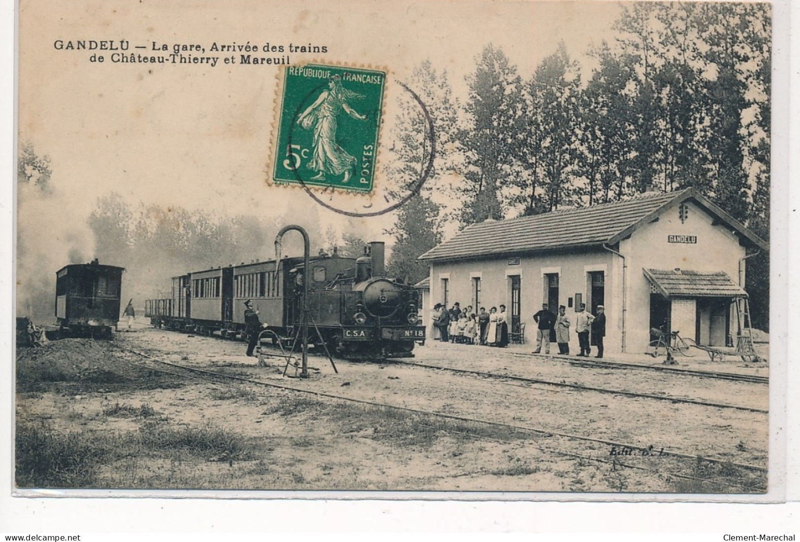 GANDELU : La Gare, Arrivée Des Trains De Chateau-thierry Et Mareuil - Tres Bon Etat - Andere & Zonder Classificatie