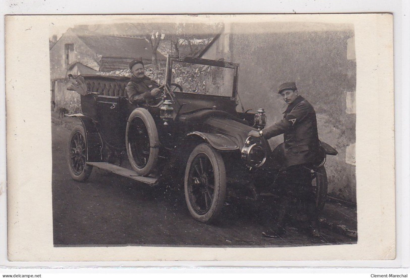 TOURS (environs) : Carte Photo De Militaire En Automobile - Très Bon état - Tours