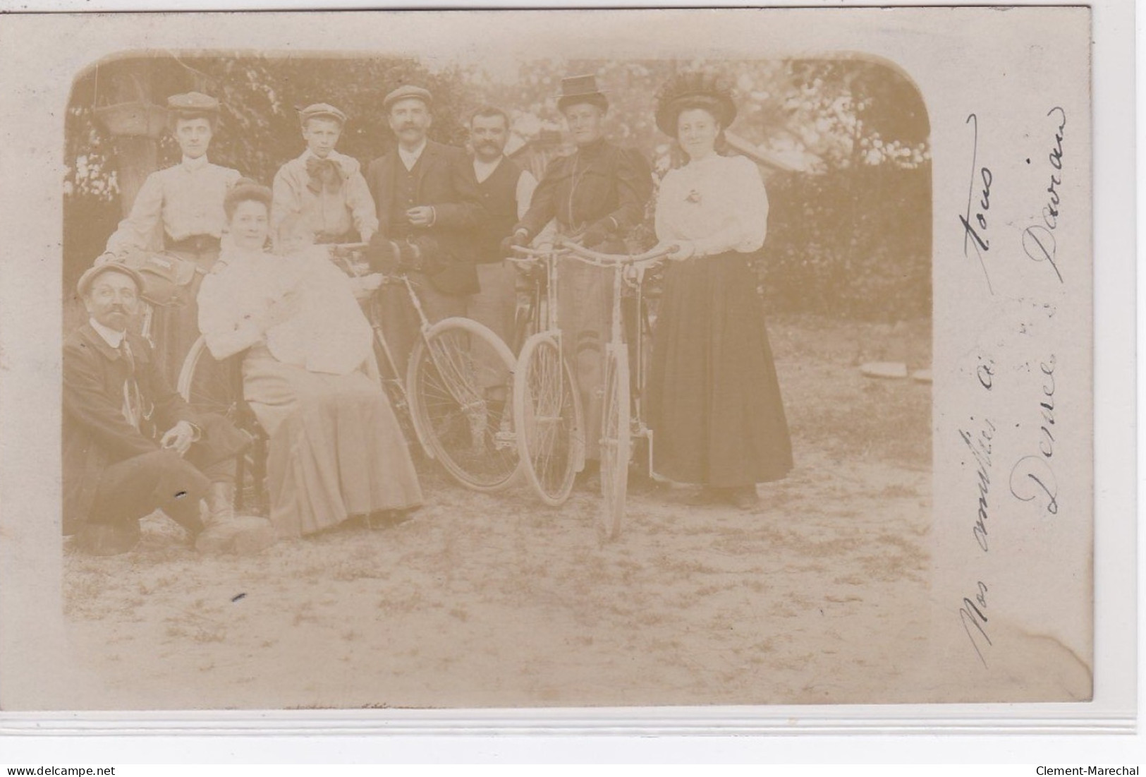 BLOIS : Carte Photo D'un Groupe De Perconnes (vélo) - Très Bon état - Blois