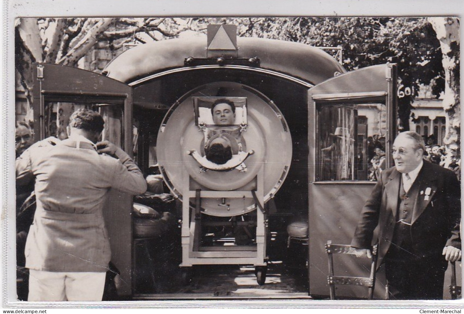 LOURDES : Carte Photo (voiture Médicalisée) - Bon état - Lourdes