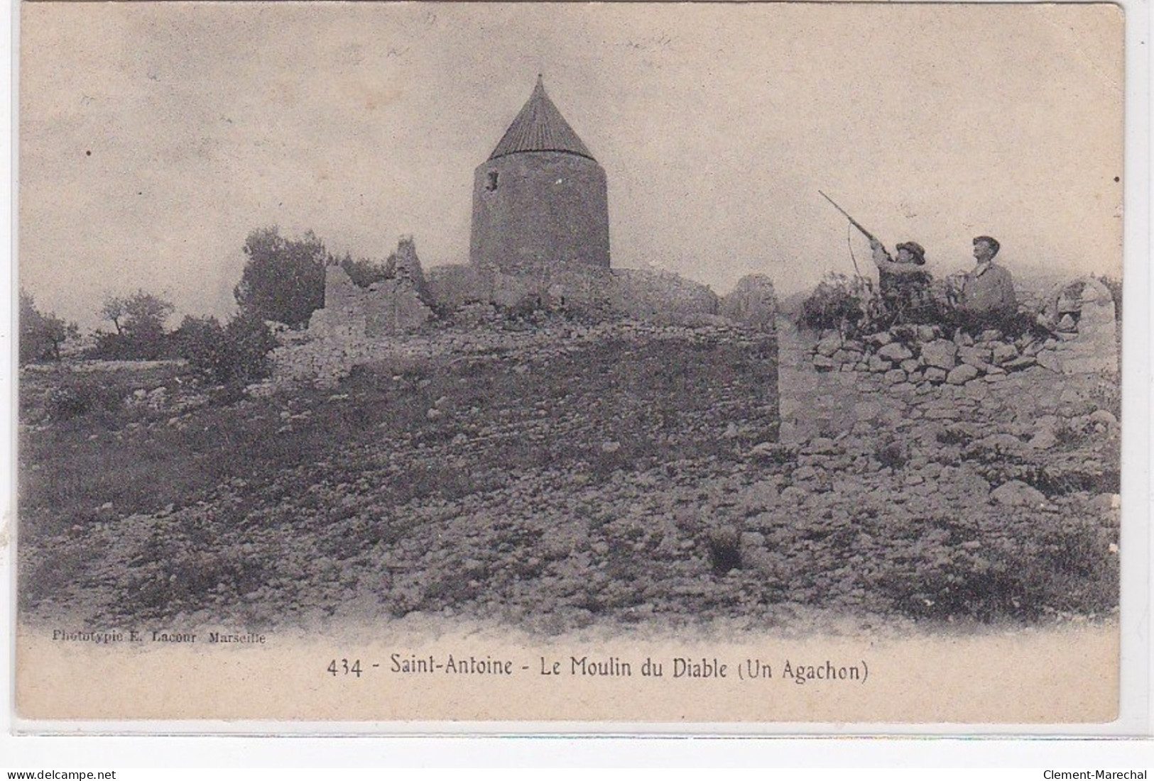 SAINT ANTOINE : Le Moulin Du Diable (un Agachon) (chasseur) - Très Bon état - Otros & Sin Clasificación