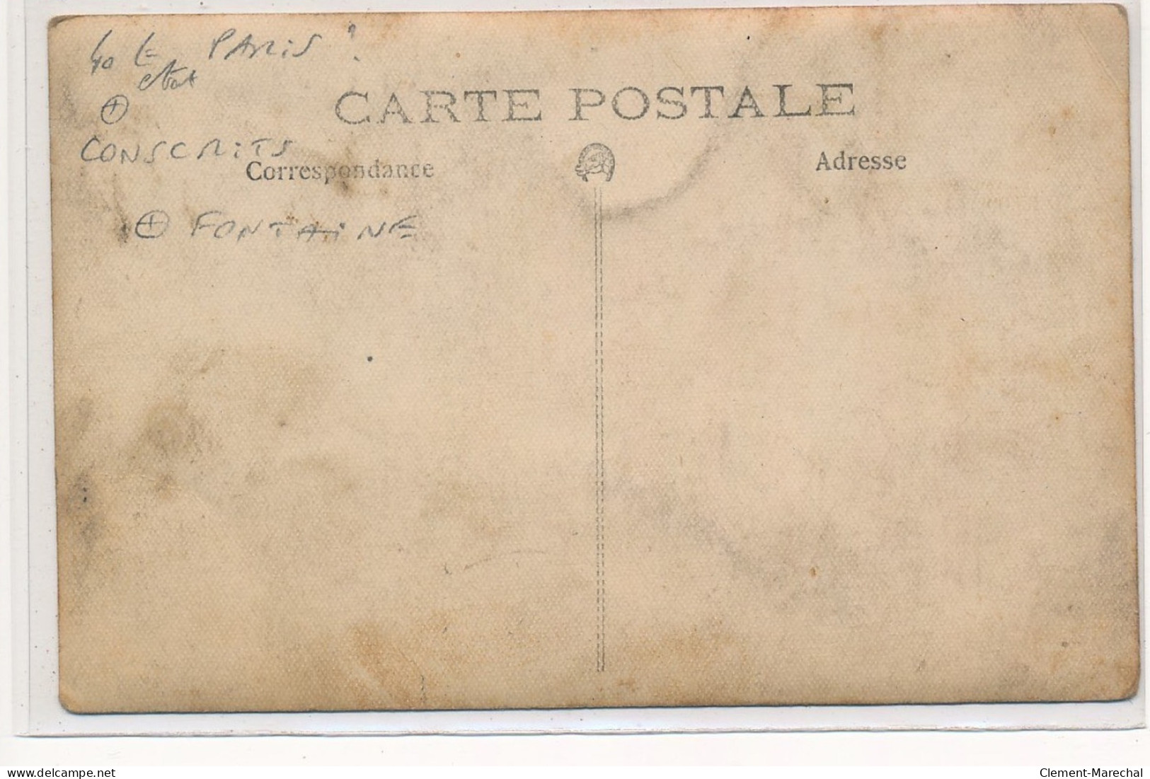 CARTE PHOTO A LOCALISER : Paris(?) Conscrits, Fontaine - Tres Bon Etat - Photos