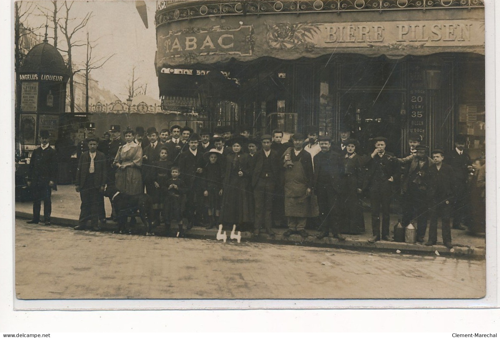 CARTE PHOTO A LOCALISER : Paris(?) Tabac, Biere Pilsen - Tres Bon Etat - Photos