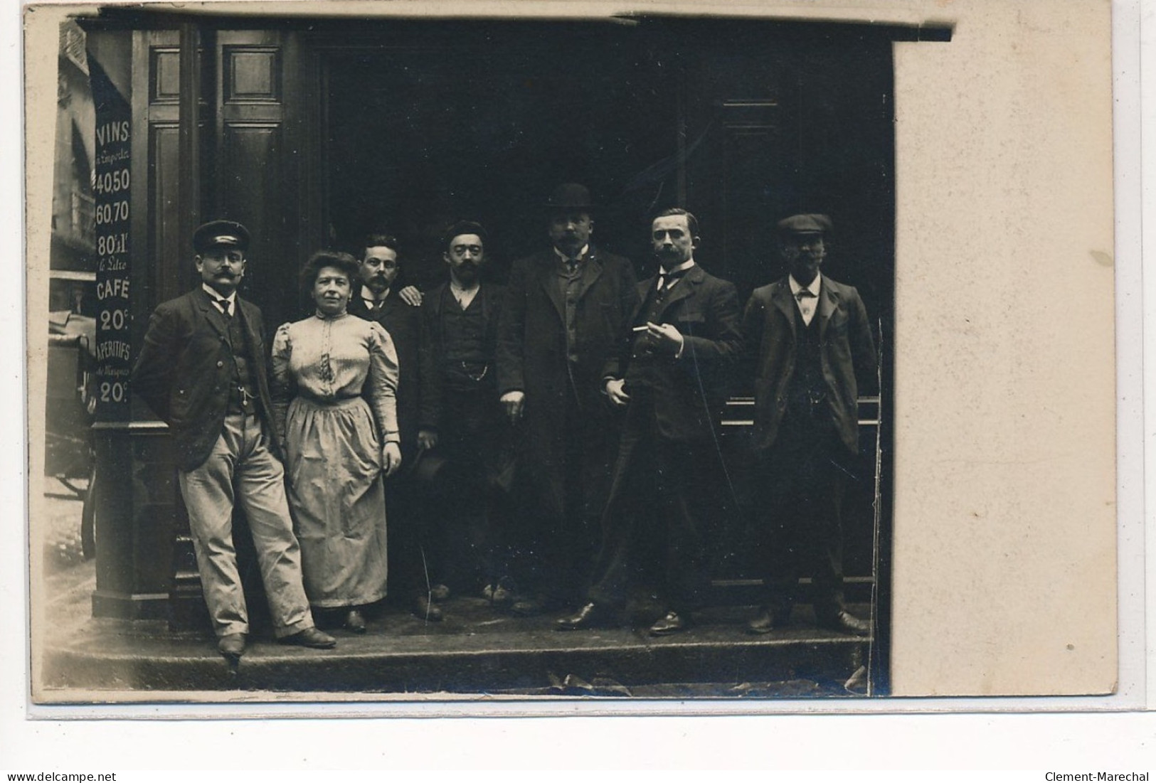 CARTE PHOTO A LOCALISER : Paris(?) Personnages, Café Restaurant - Tres Bon Etat - Photos