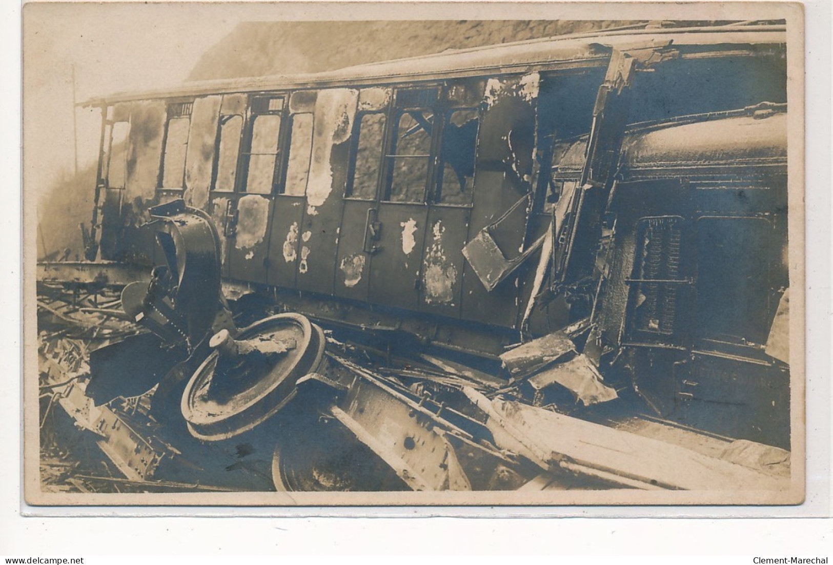 CARTE PHOTO A LOCALISER : Accident De Train, Chemin De Fer - Tres Bon Etat - Photos