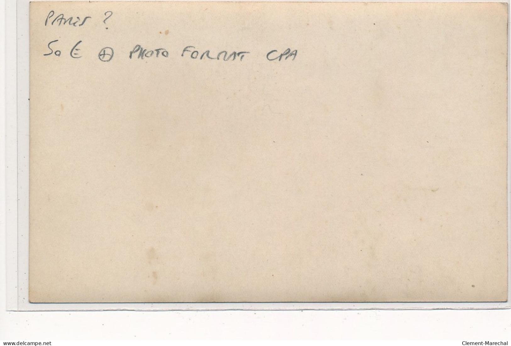 CARTE PHOTO A LOCALISER : Paris(?) Photo Format CPA - Tres Bon Etat - Photos