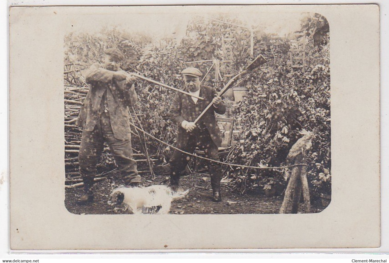 LOIRE - A Localiser : Carte Photo D'un Retour De Chasse Au Lapin (posée - Tir) - Très Bon état - Andere & Zonder Classificatie