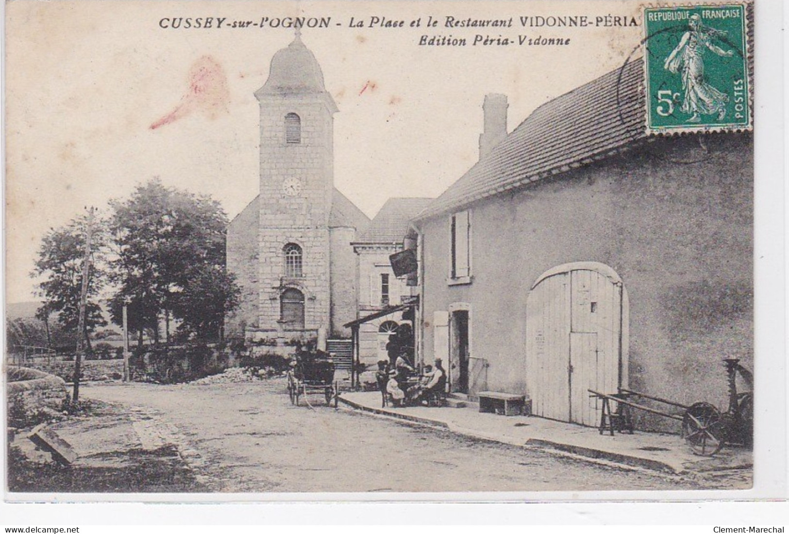 CUSSEY SUR L'OGNON : La Place Et Le Restaurant VIDONNE PERIA - Bon état - Sonstige & Ohne Zuordnung