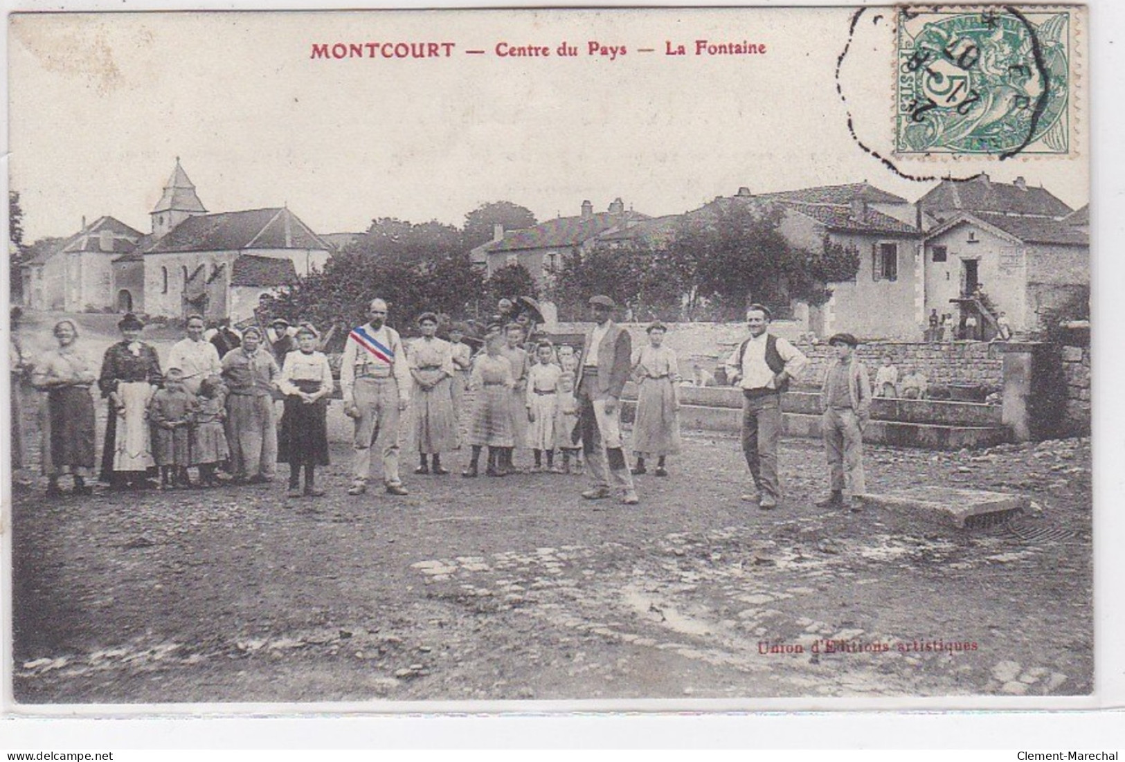 MONTCOURT : Centre Du Pays - La Fontaine - Très Bon état - Other & Unclassified