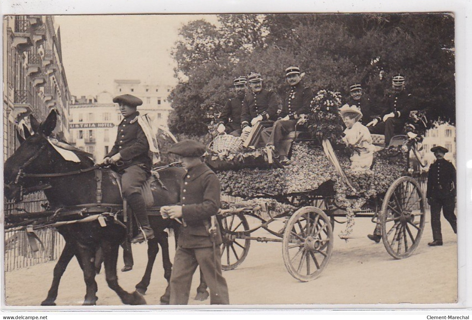 NICE : Carte Photo D'un Attelage Pendant La Fête Des Fleurs En 1908 (chasseurs Alpins) - Très Bon état - Autres & Non Classés