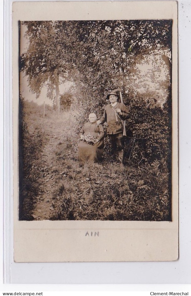 Carte Photo D'un Chasseur (photo FERRAND à BOURG) - Très Bon état - Non Classificati