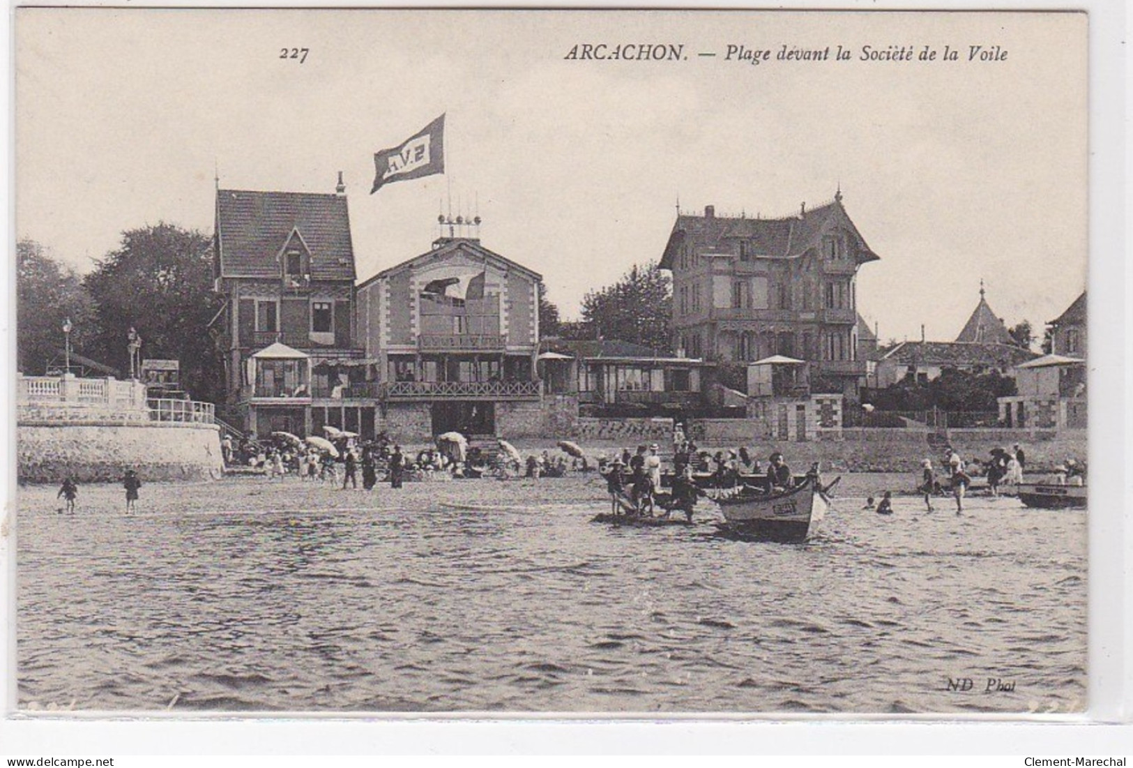 ARCACHON : La Plage Devant La Société De Voile - Très Bon état - Arcachon