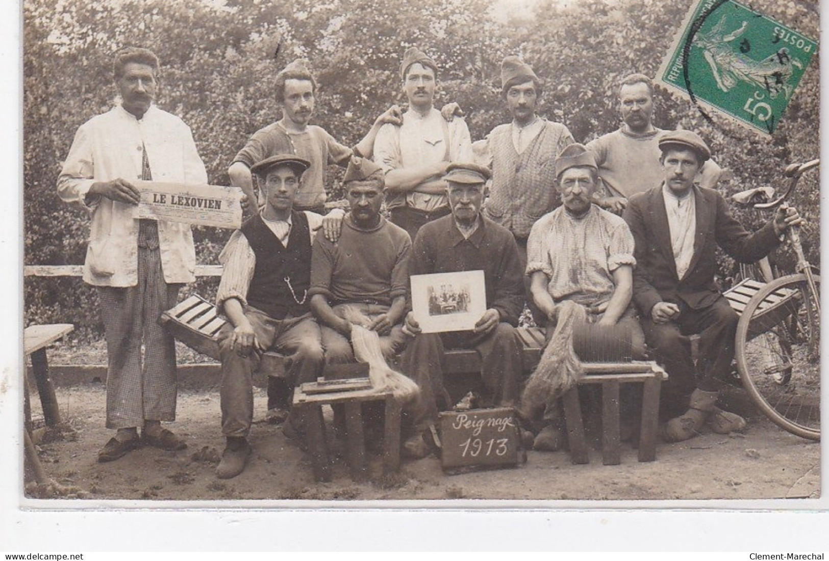 LISIEUX : Carte Photo D'ouvriers Travaillant Le Lin (peignage 1913) - Très Bon état - Lisieux