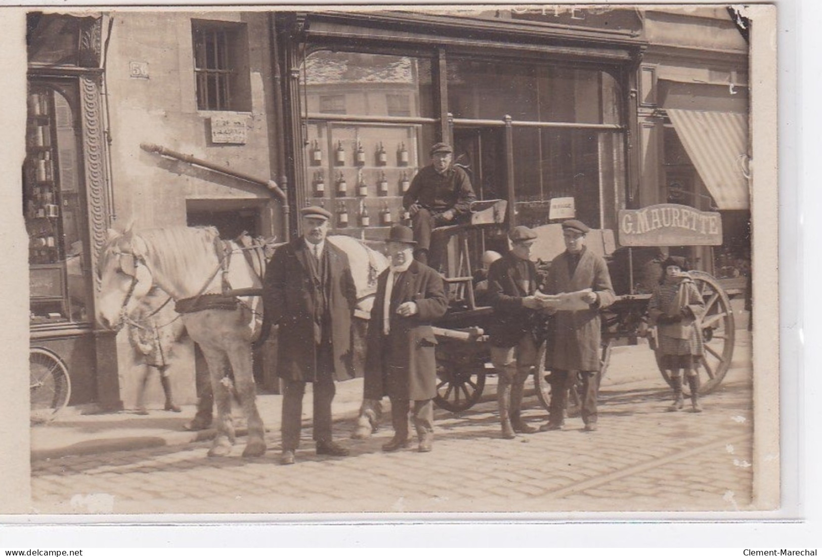 MAISONS LAFFITTE : Carte Photo De L'attelage De Livraison De La Maison MAURETTE (devant Des Magasins) - Très Bon état - Maisons-Laffitte