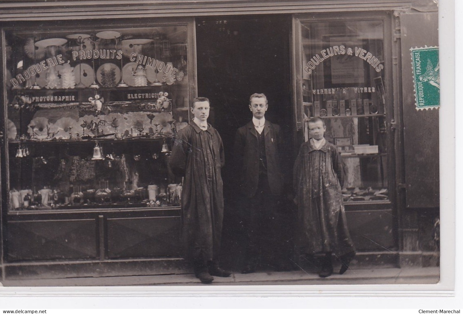 MONTBELIARD : Carte Photo De La Droguerie, Magasin De Couleurs Et Vernis - Très Bon état - Montbéliard