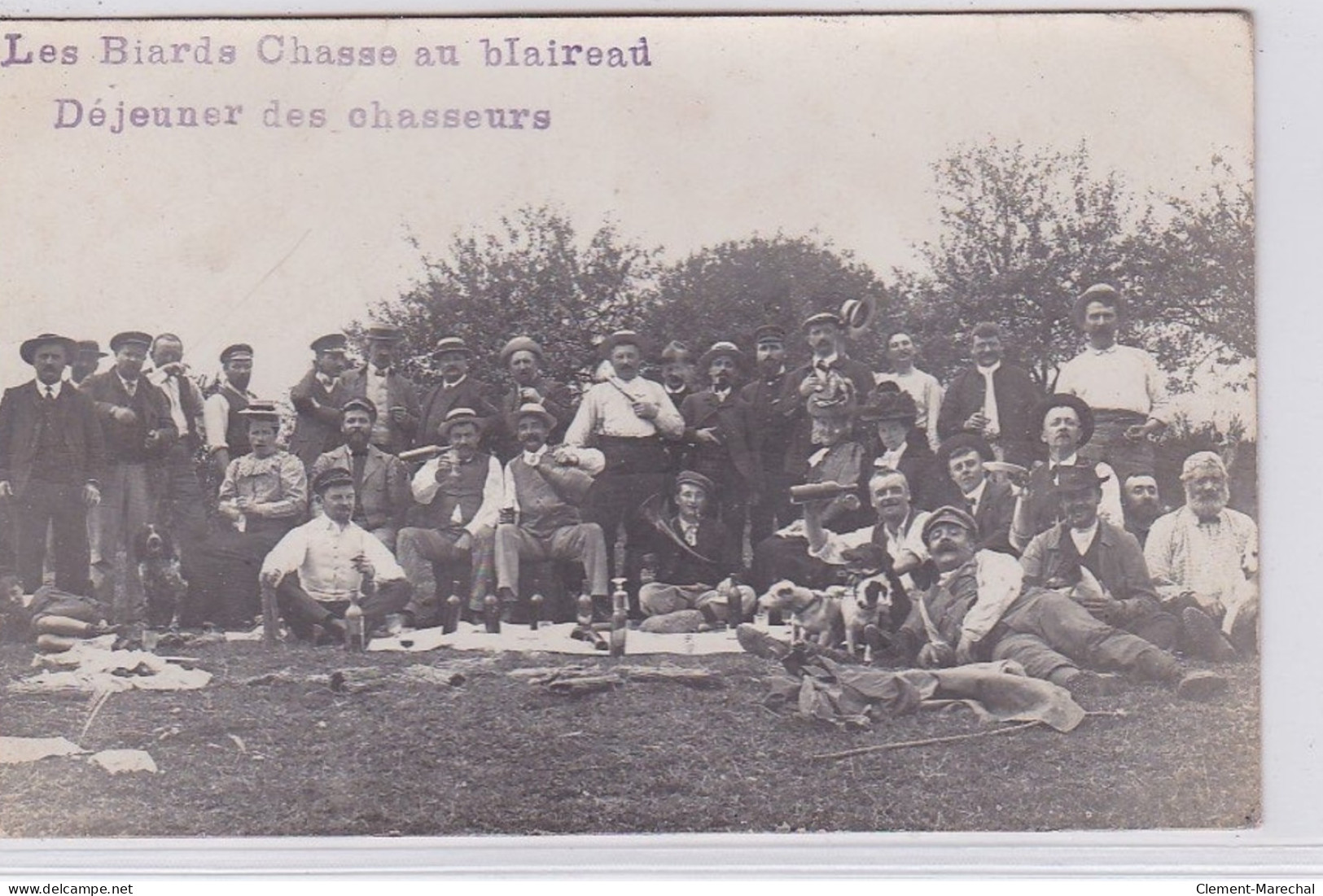 Carte Photo : Les Biards - Chasse Au Blaireau - Le Déjeuner Des Chasseurs - Très Bon état - Other & Unclassified