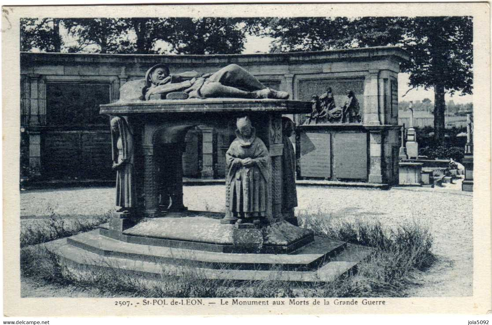 29 / SAINT-POL-DE-LEON - Le Monument Aux Morts De La Grande Guerre - Saint-Pol-de-Léon