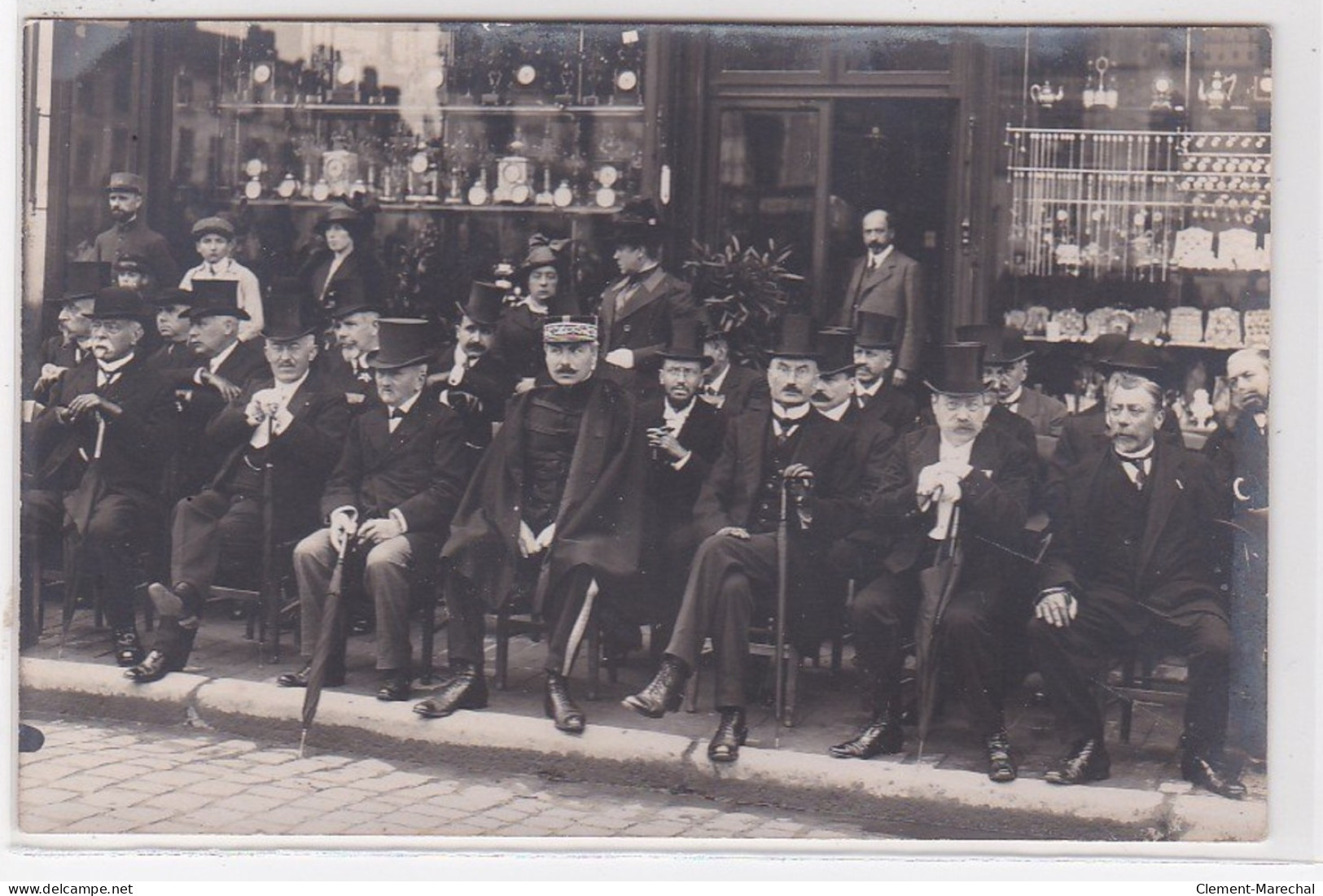 VERSAILLES : Carte Photo De Notables Aux Commémorations Du 11 Novembre 1919 - Très Bon état - Versailles