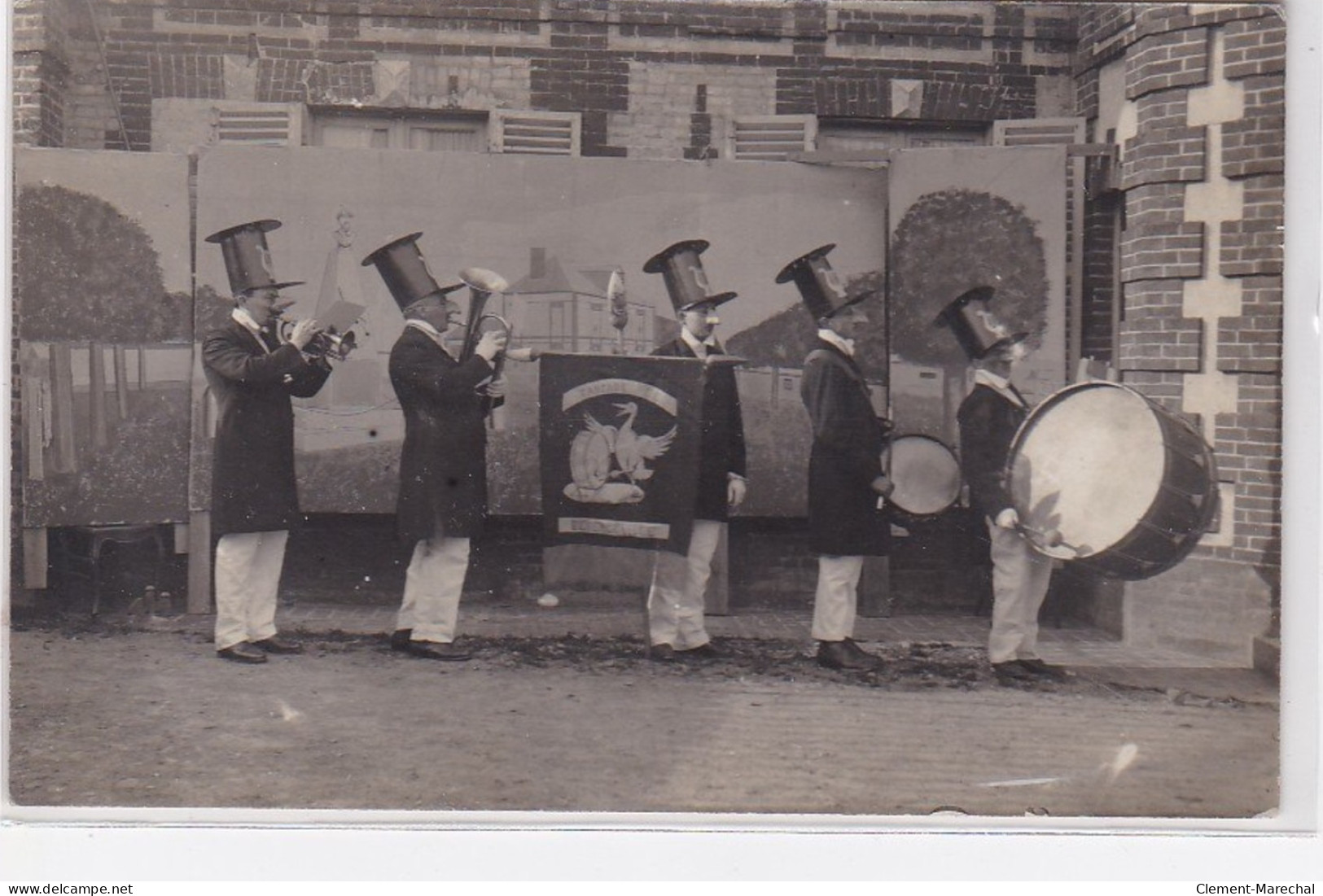 ARNIERES : Carte Photo Des Fêtes (fanfare De Berengeville) - Subdivision Des Sapeurs Pompiers - Très Bon état - Other & Unclassified