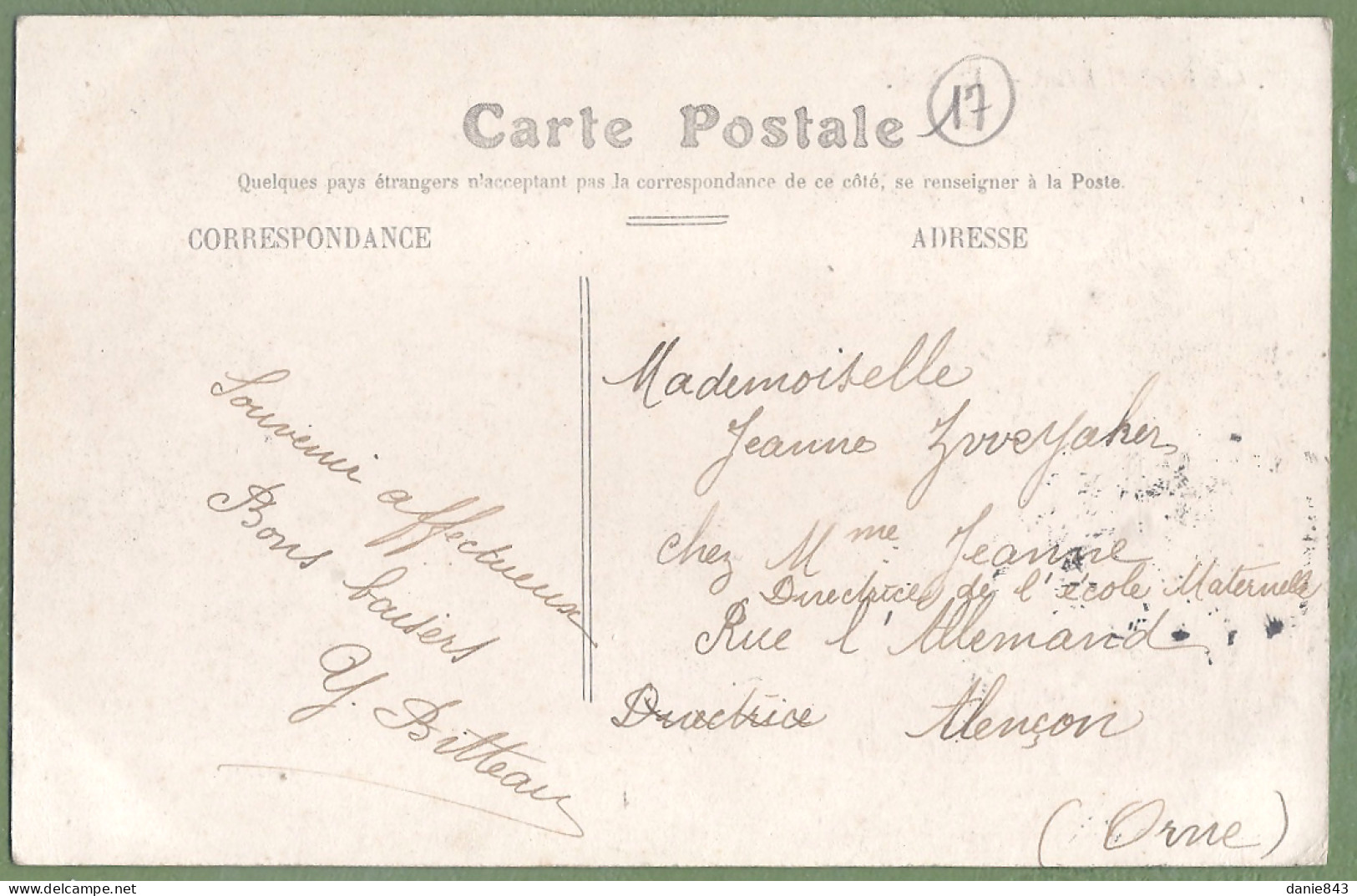 CPA - CHARENTES MARITIMES - LA ROCHELLE - LE MAIL - Animation - La Rochelle