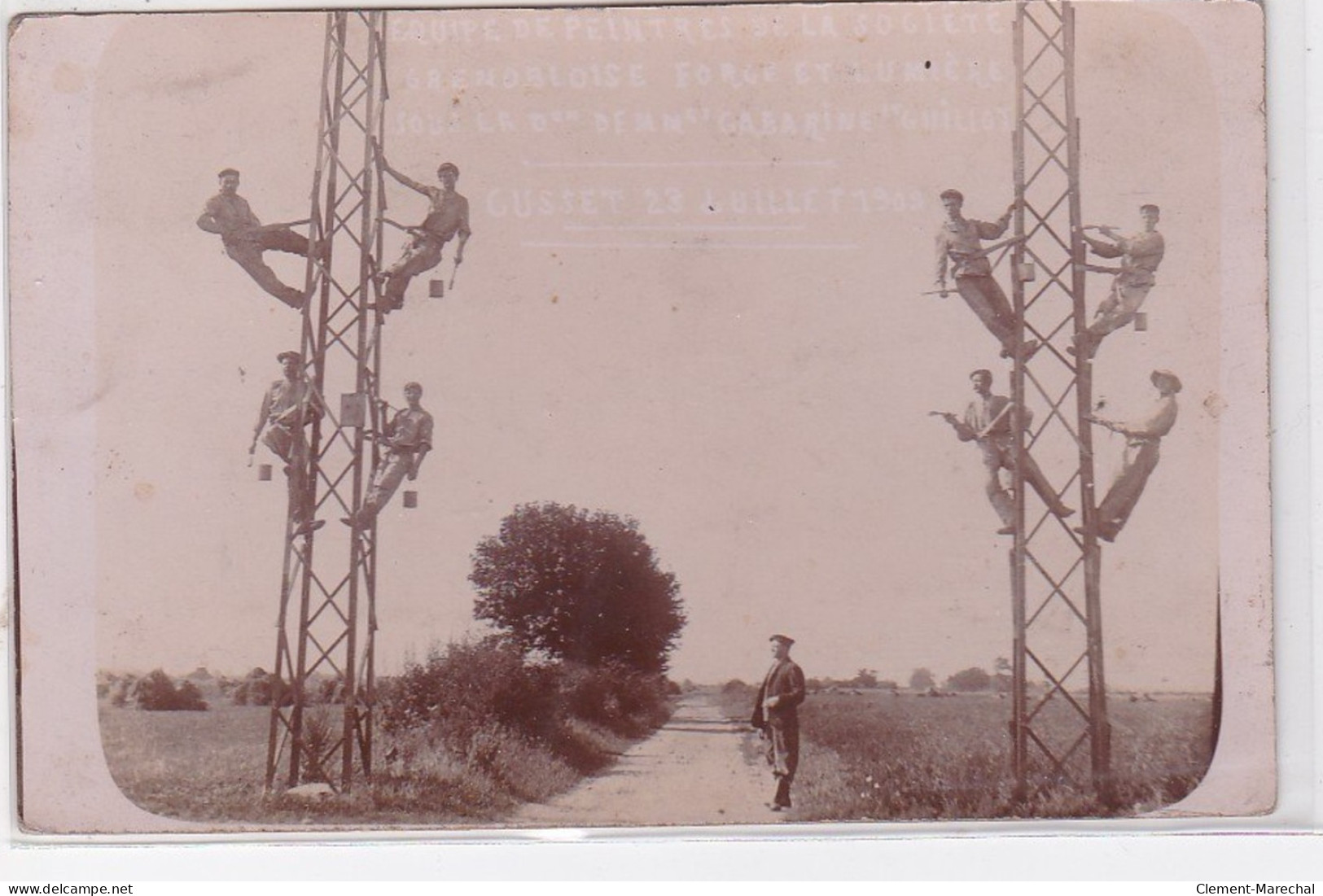 GRENOBLE : Carte Photo Des Ouvriers De La Société Grenobloise  Forge Et Lumière (CUSSET 1909) - Très Bon état - Grenoble