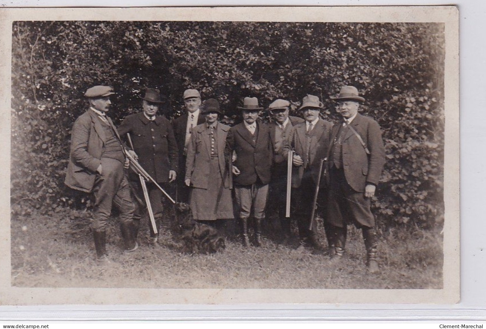 POULAINVILLE : Carte Photo D'une Scène De Chasse (chasseurs) - Très Bon état - Altri & Non Classificati