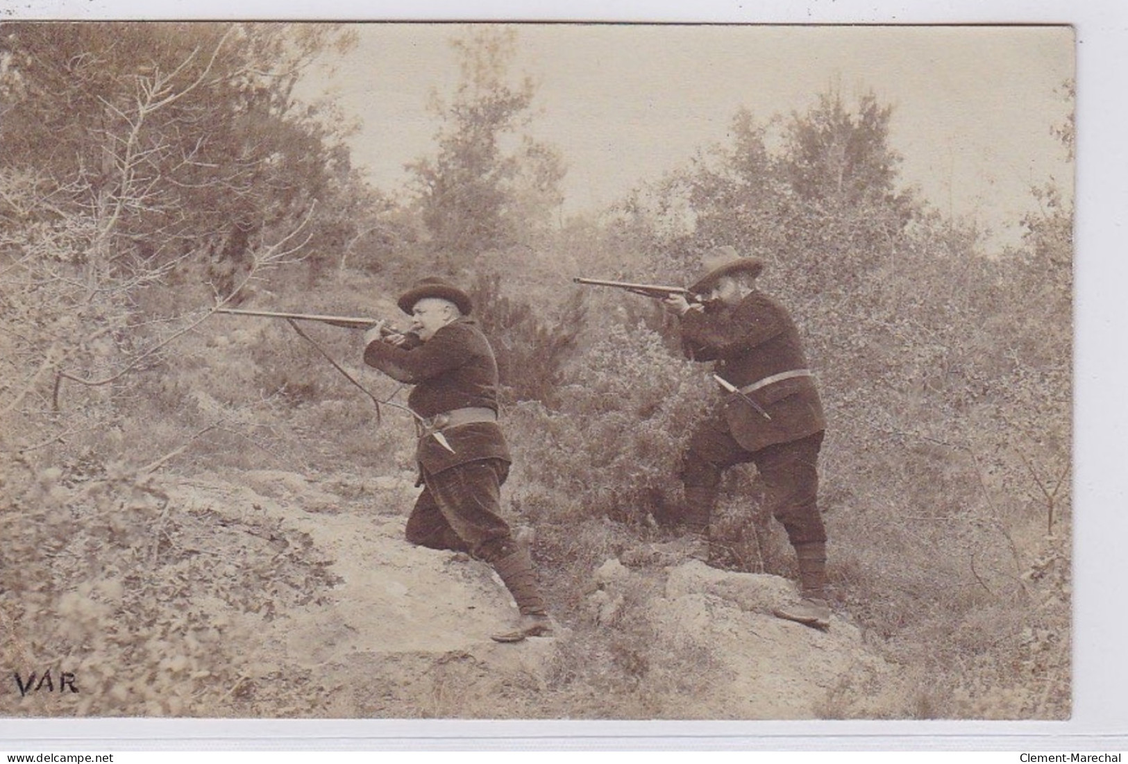 Carte Photo D'une Scène De Chasse (envoyée De ROUGIERS) - Bon état (un Coin Plié) - Andere & Zonder Classificatie