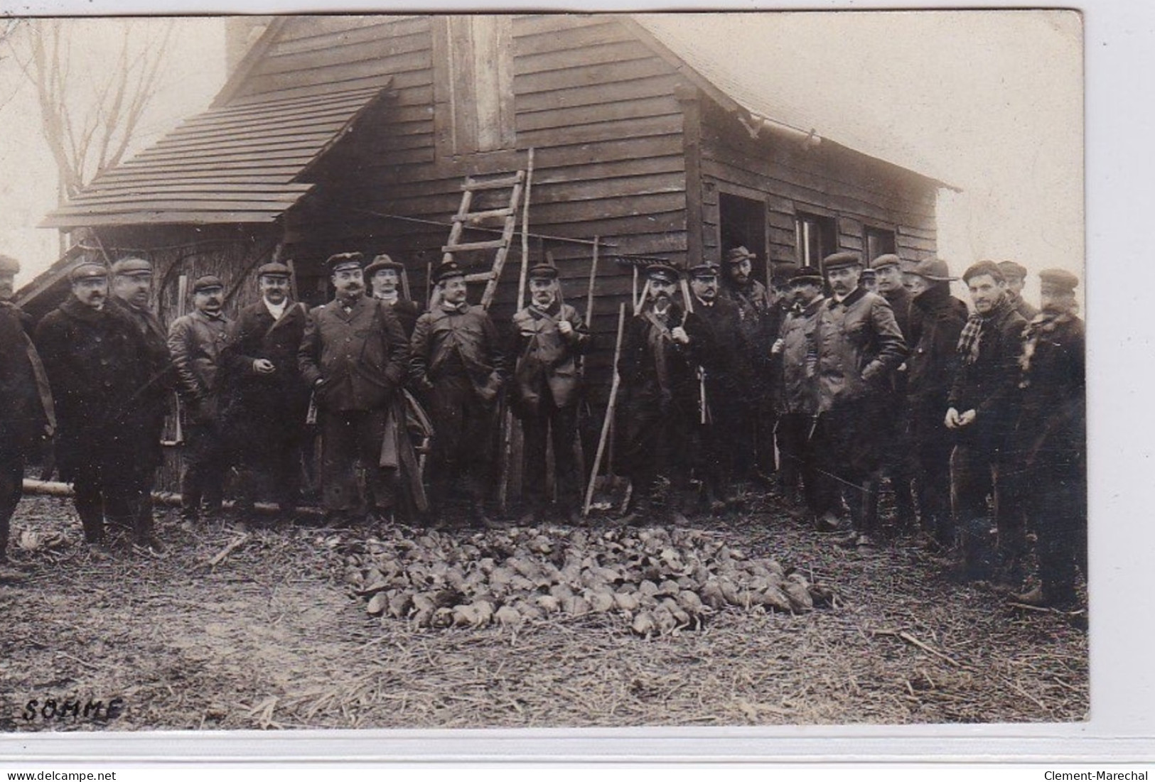 PERONNE : Carte Photo D'un Rendez-vous De Chasse (tableau De Chasse) En 1907 - Très Bon état - Peronne