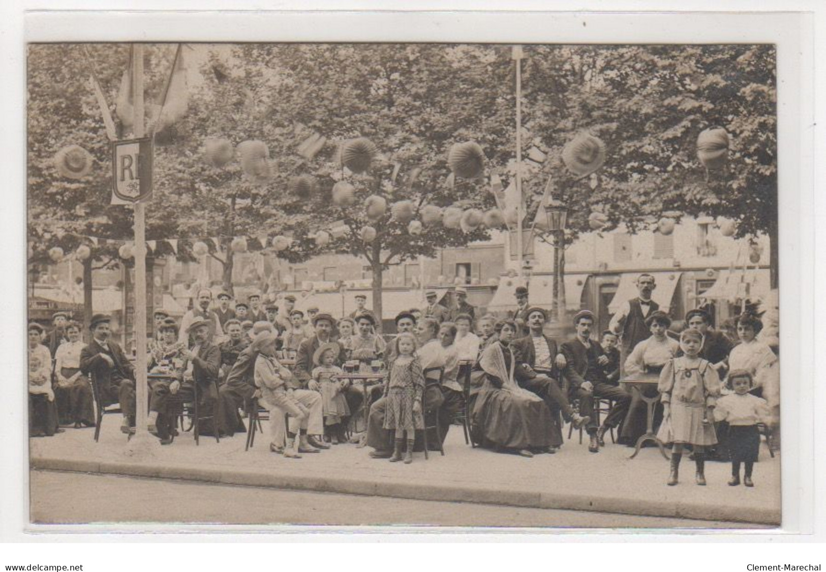 PARIS 19ème : Carte Photo D'une Scène De Fête Populaire (bal - Photo Noiret) - Très Bon état - District 11