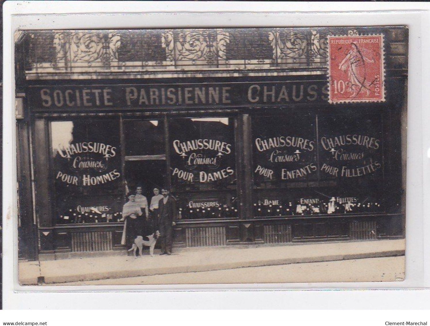 MONTLUCON : Carte Photo Du Magasin De La Société Parisienne Chaussures ) Au 1 Boulevard De Courtais - Bon état - Montlucon