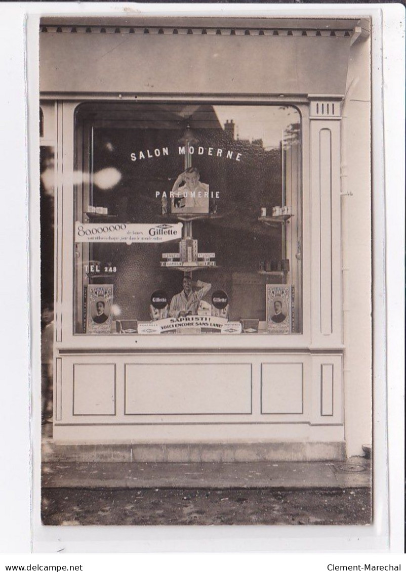 A LOCALISER : Carte Photo D'un Salon De Coiffure (coiffeur) - Très Bon état - Photos