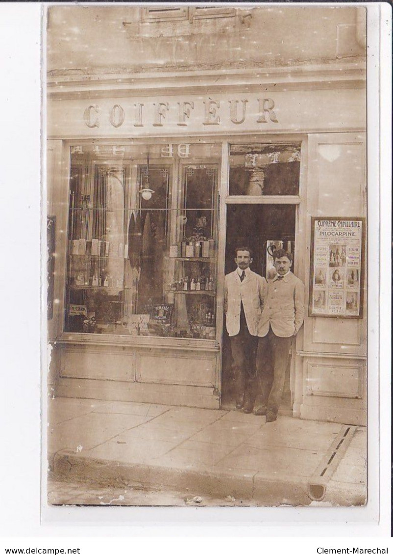 A LOCALISER : Carte Photo D'un Salon De Coiffure (coiffeur) -  Très Bon état - Photos