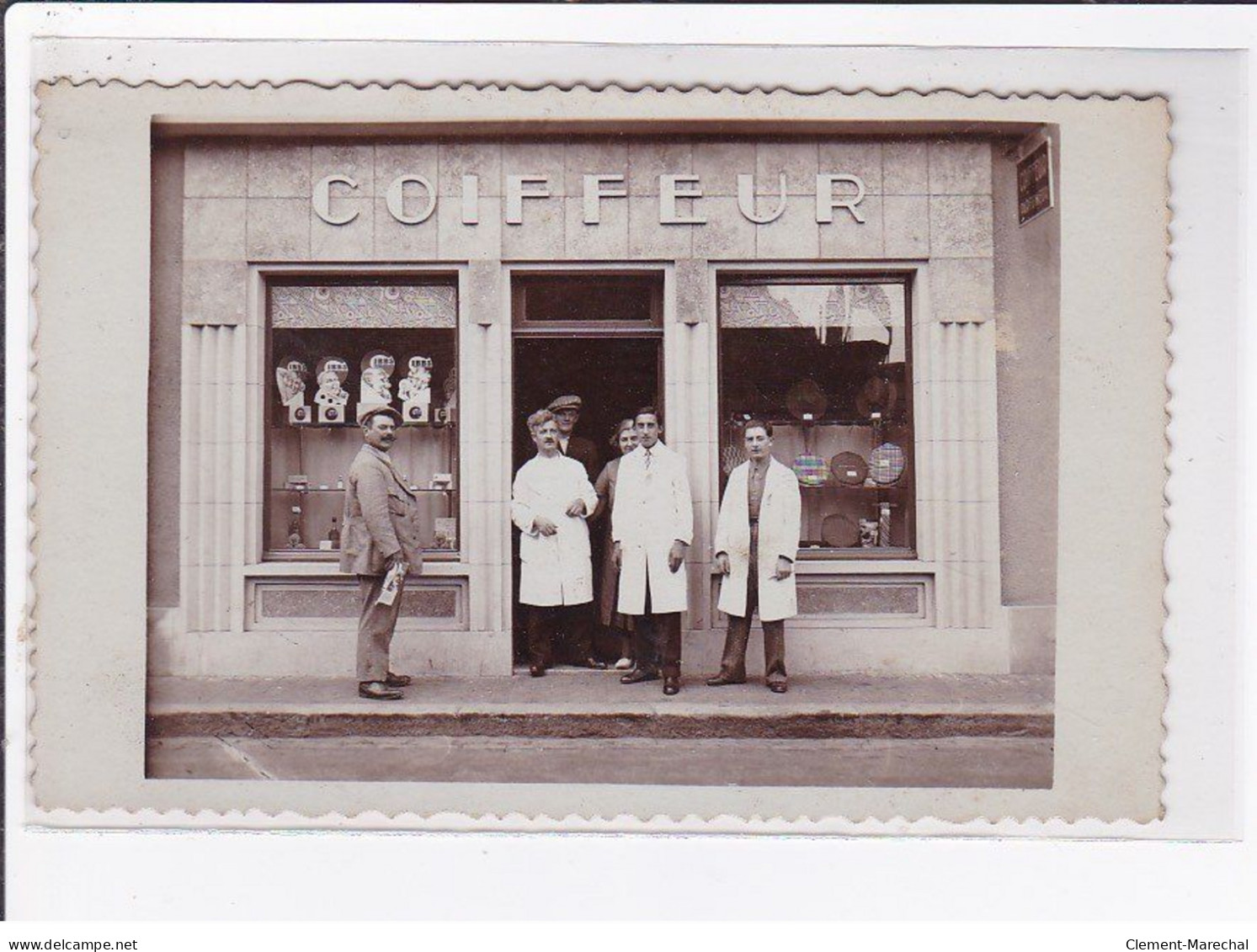 A LOCALISER : Carte Photo D'un Salon De Coiffure (coiffeur) -  Très Bon état - Photos