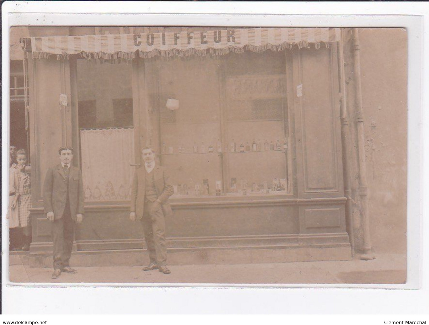 A LOCALISER : Carte Photo D'un Salon De Coiffure (coiffeur) - état - Fotos