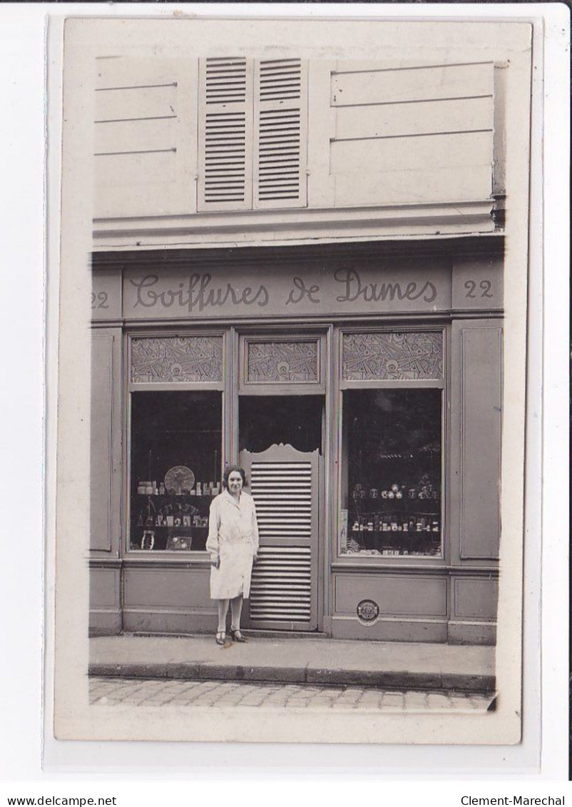 A LOCALISER : Carte Photo D'un Salon De Coiffure (coiffeur) -  Très Bon état - Photos