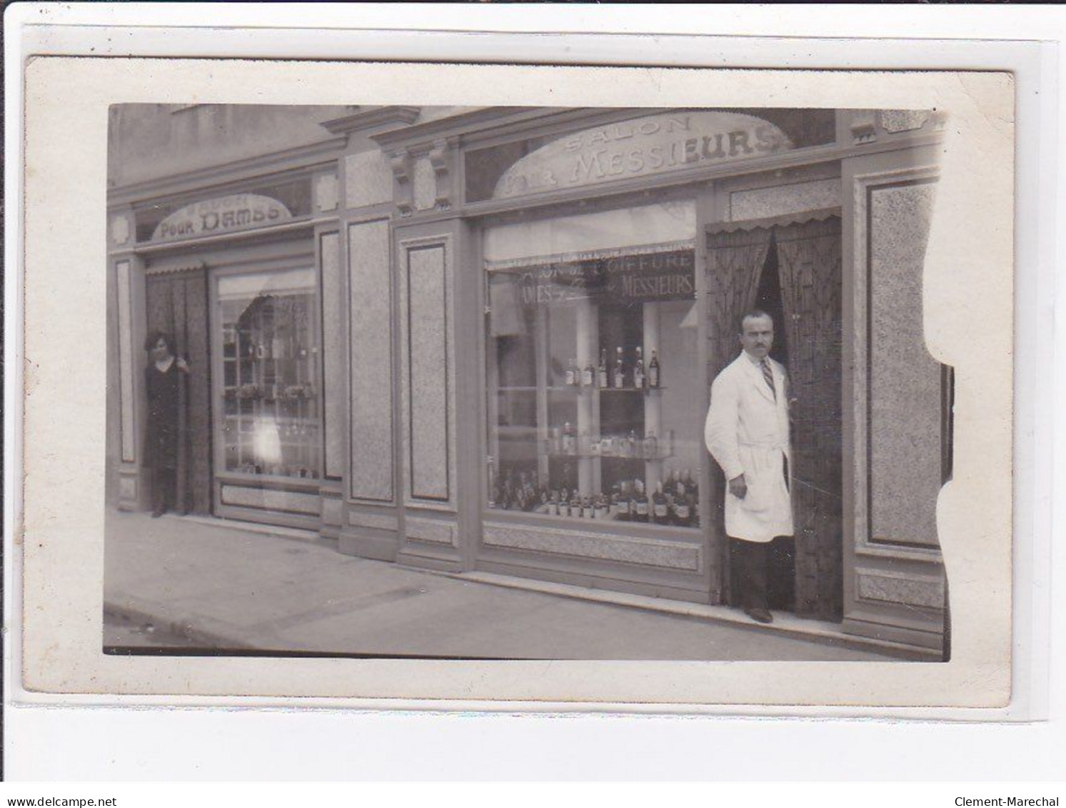 A LOCALISER : Carte Photo D'un Salon De Coiffure (coiffeur) - Très Bon état - Fotos