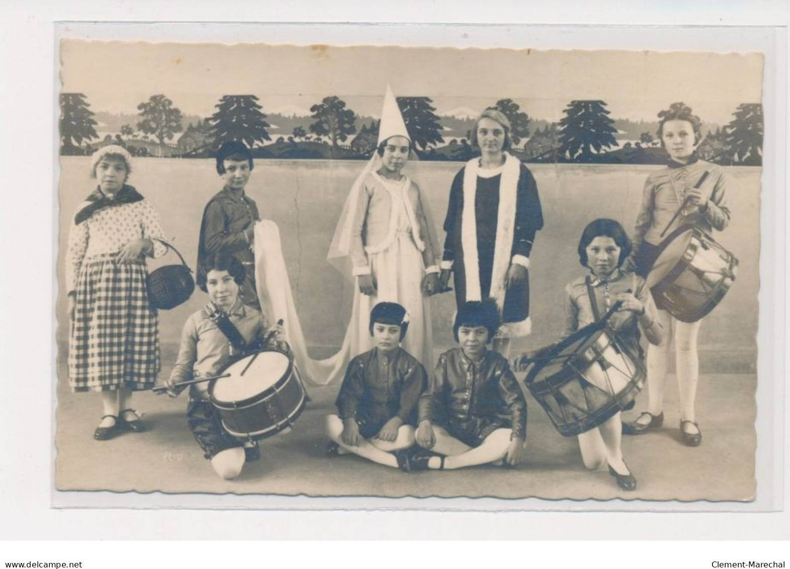 MAUBEUGE - Carte Photo - Sous Le Bois - Enfants Costumés - Très Bon état - Maubeuge