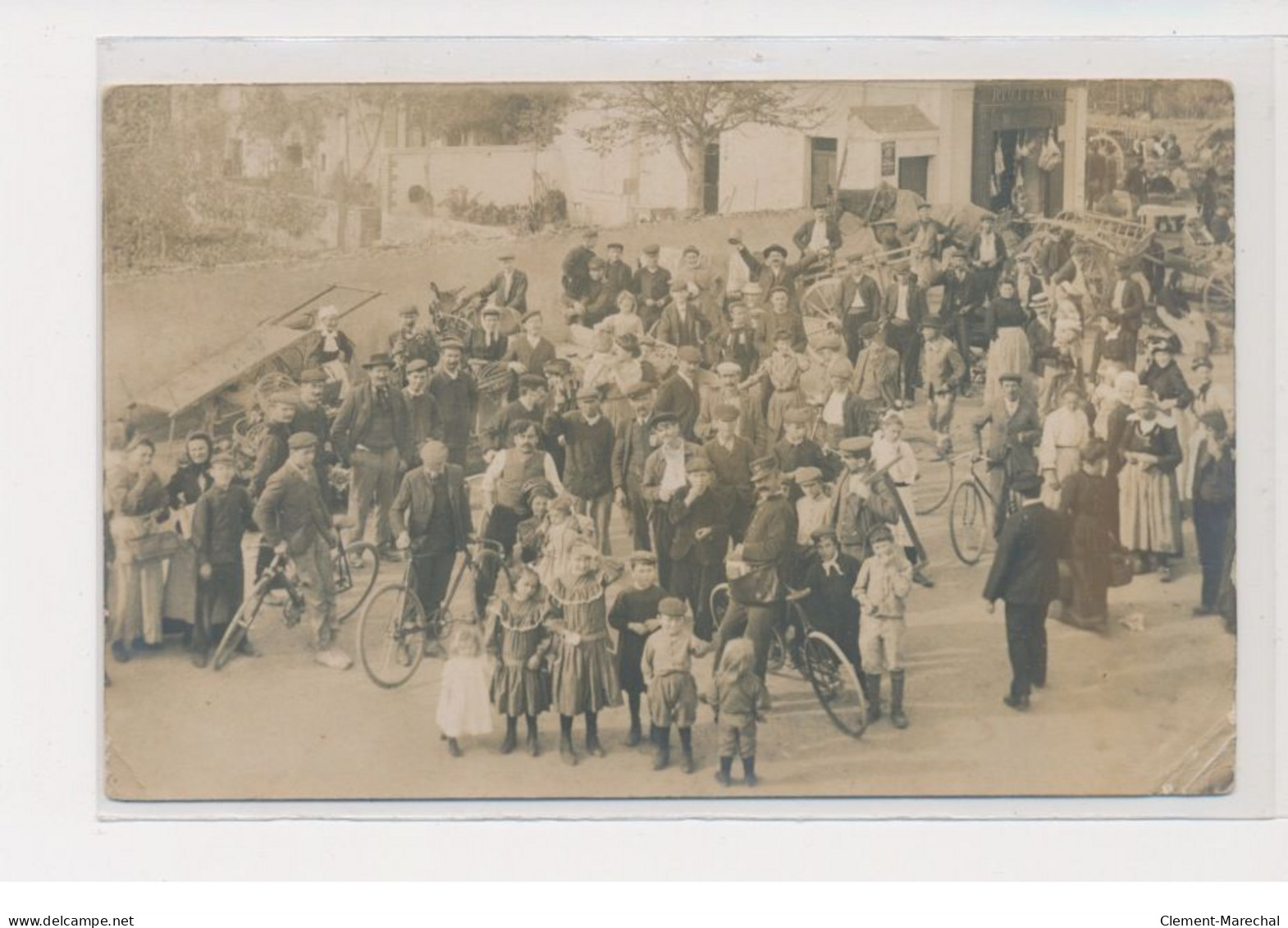 A LOCALISER : Carte Photo - Rassemblements - Vélos état - Autres & Non Classés