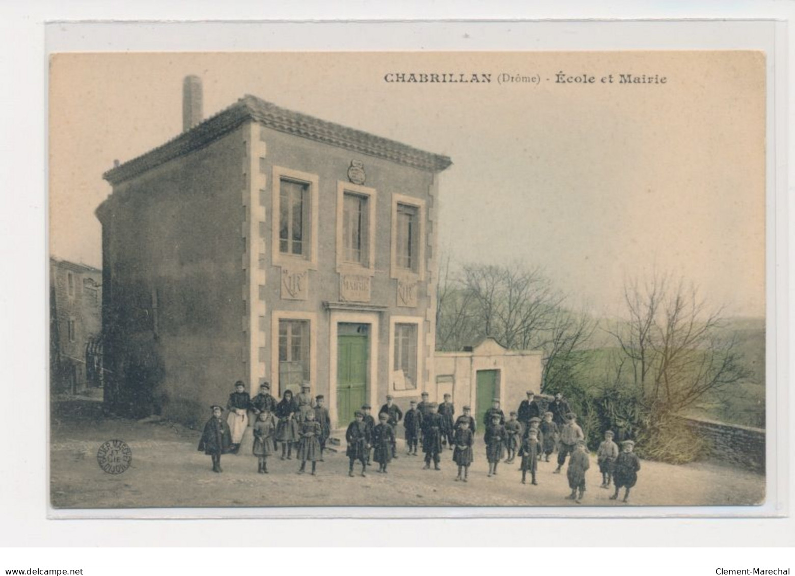 CHABRILLAN - Ecole Et Mairie - Très Bon état - Autres & Non Classés