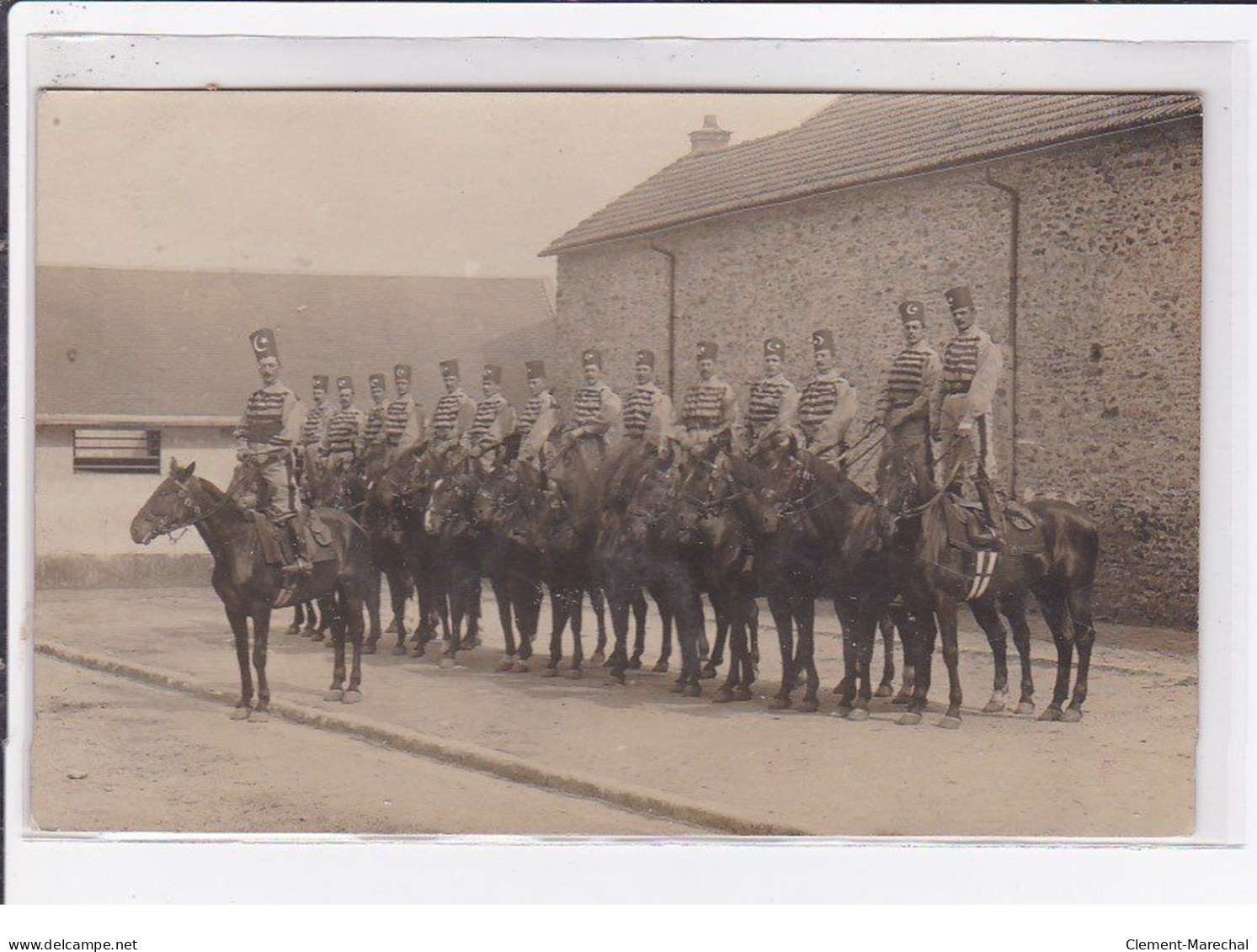 RAMBOUILLET : Carte Photo De Militaires à Cheval (accrobatie - Fête) - Très Bon état - Rambouillet