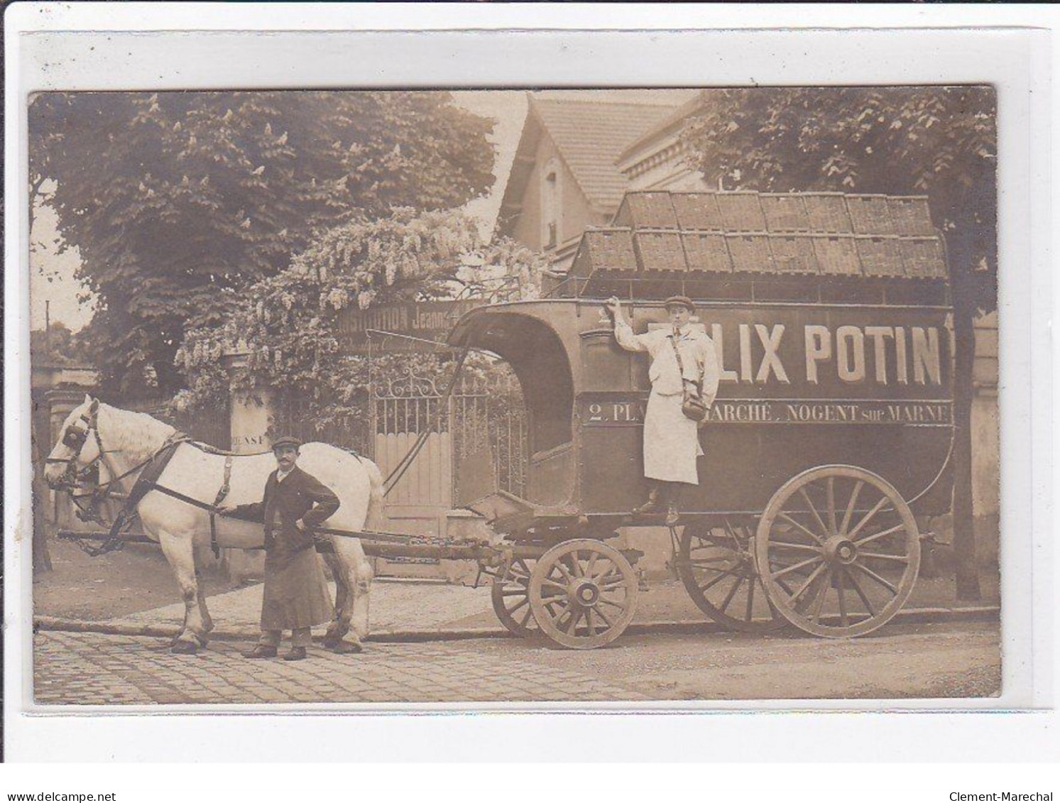 LE PERREUX : Carte Photo D'un Attelage De Livraison FELIX POTIN Devant L'institution Jeanne D'Arc - Très Bon état - Le Perreux Sur Marne