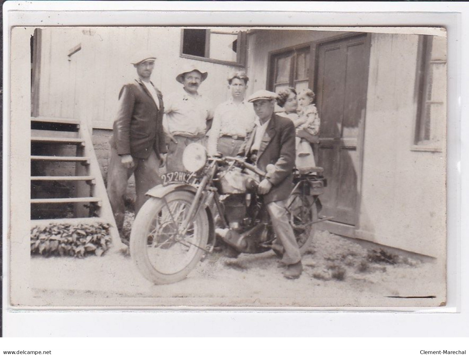 COLLIGNY Dans L'Ain ? : Carte Photo D'une Moto Vers 1920 - Très Bon état - Motorfietsen