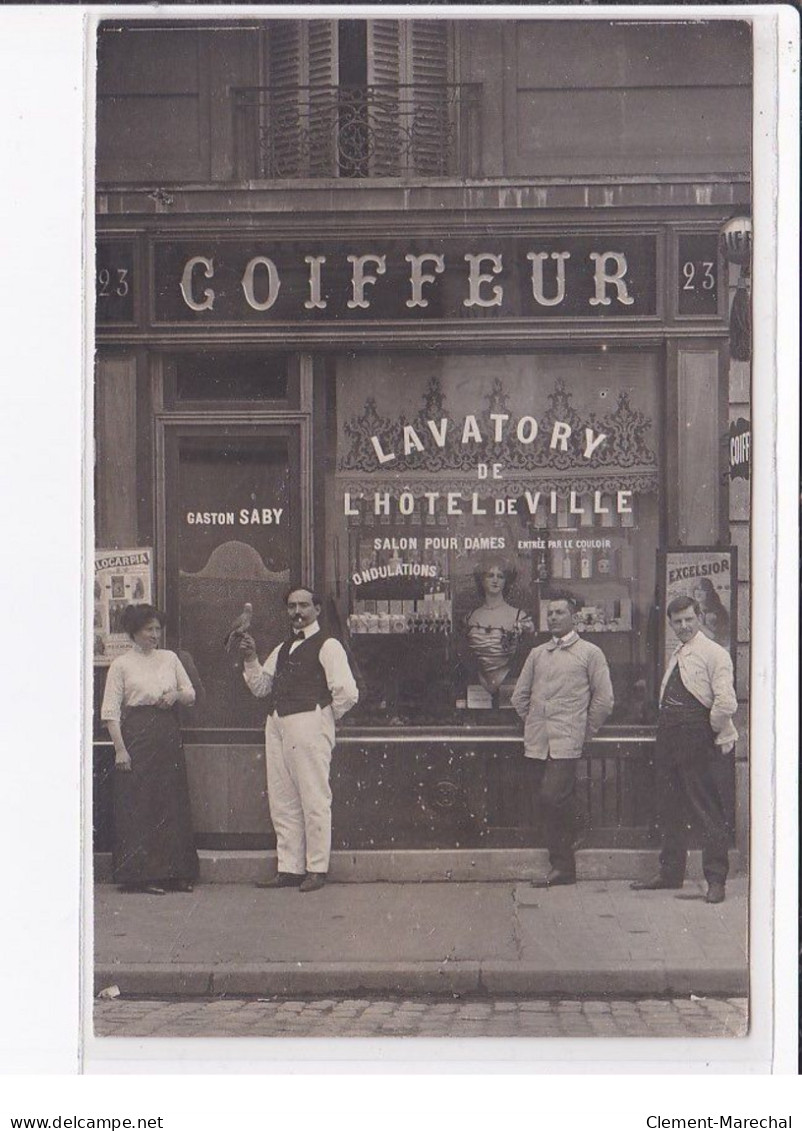 CHATOU : Carte Photo Du Salon De Coiffure De Gaston SABY (lavatory De L'hotel De Ville)(coiffeur) - Très Bon état - Chatou