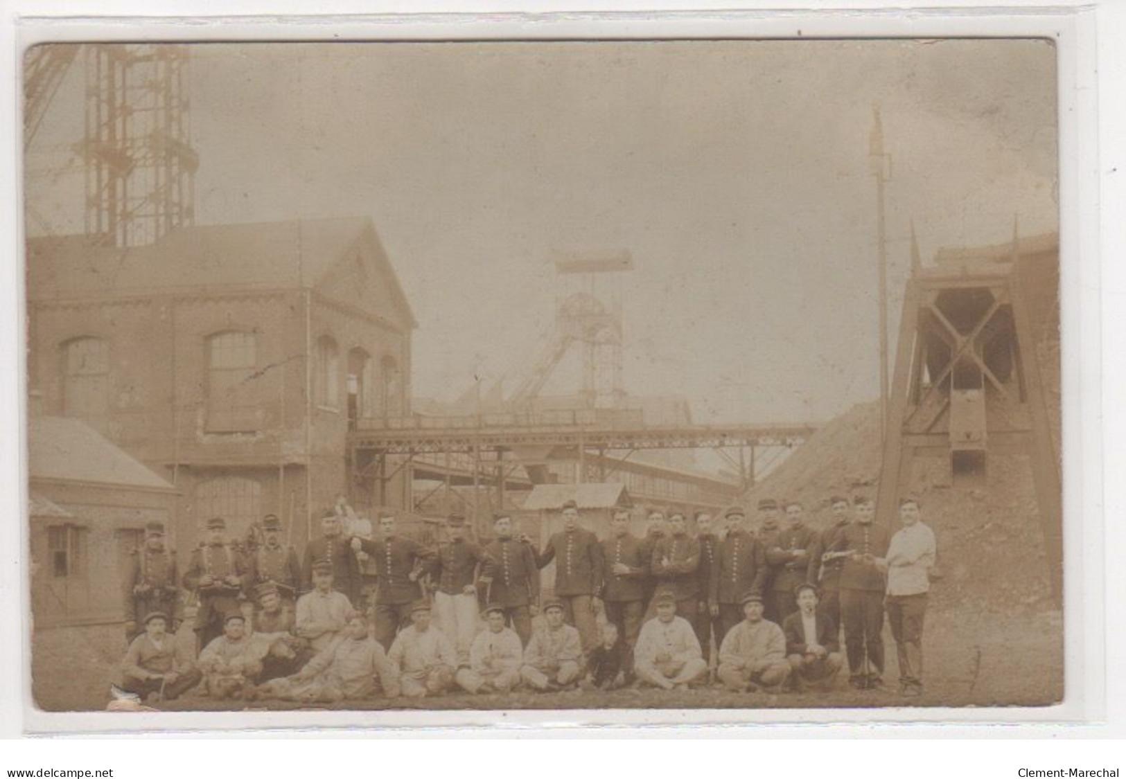 A LOCALISER : Carte Photo De Militaires Lors Des Grèves (mines) - Très Bon état - Altri & Non Classificati