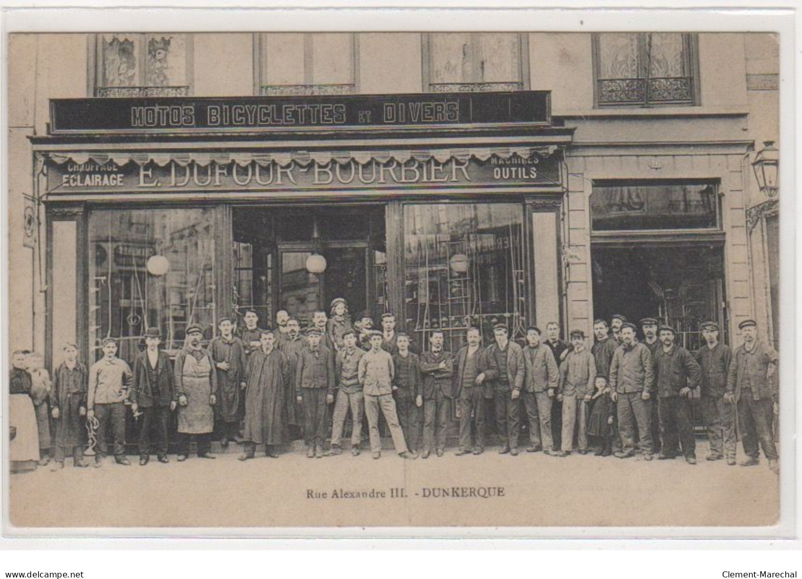 DUNKERQUE : Magasin DUFOUR BOURBIER - Equipements Pour Motos Et Velos - Très Bon état - Dunkerque