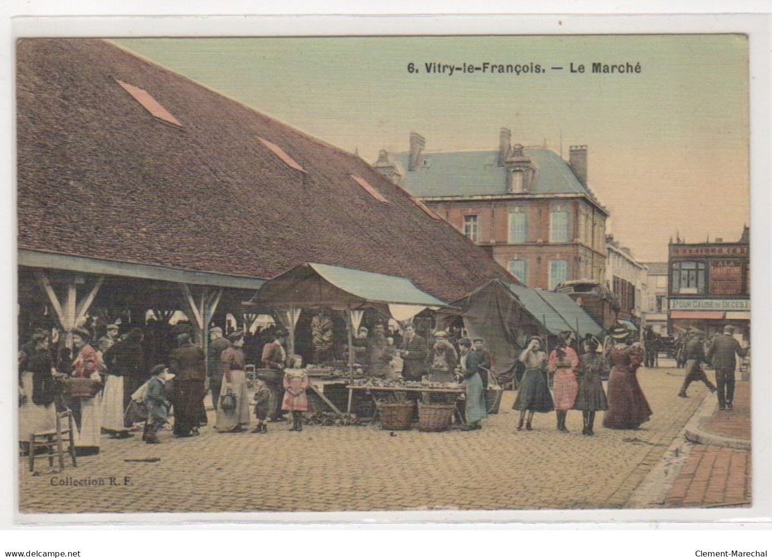 VITRY LE FRANCOIS : Le Marché (toillée) - Très Bon état - Vitry-le-François