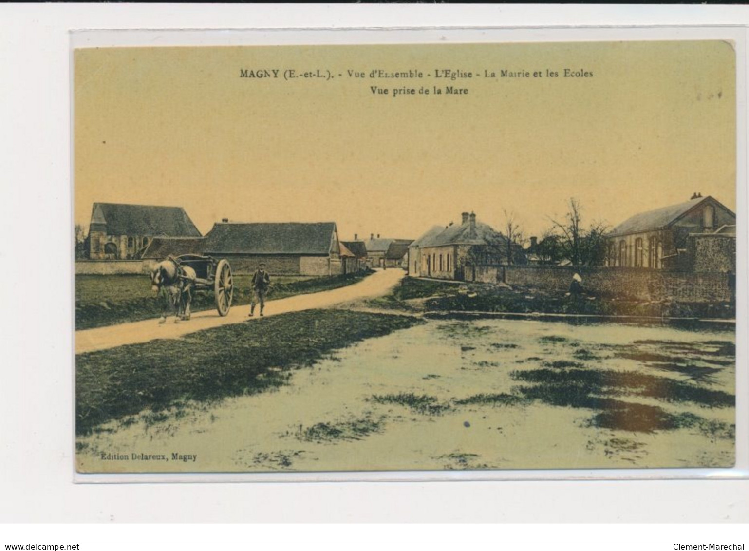 MAGNY - Vue D'ensemble Prise La Mare - L'église La Mairie Et Les écoles - Très Bon état - Autres & Non Classés