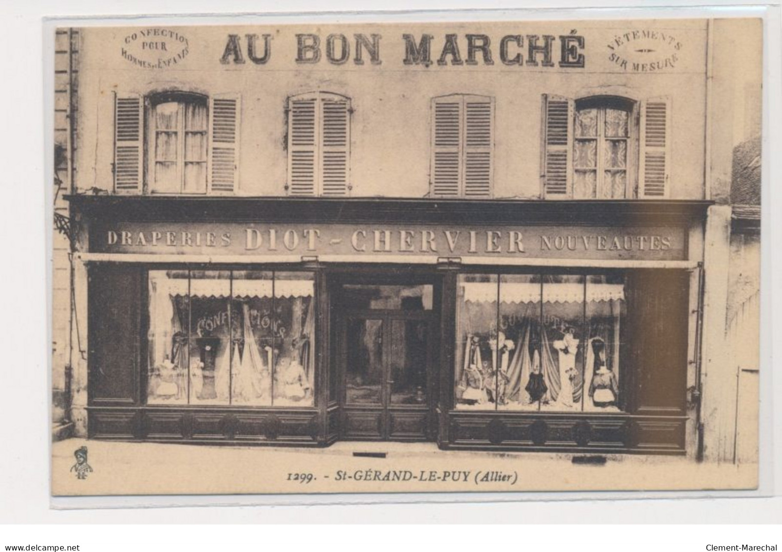 SAINT GERAND LE PUY - Place De La République - Très Bon état - Autres & Non Classés